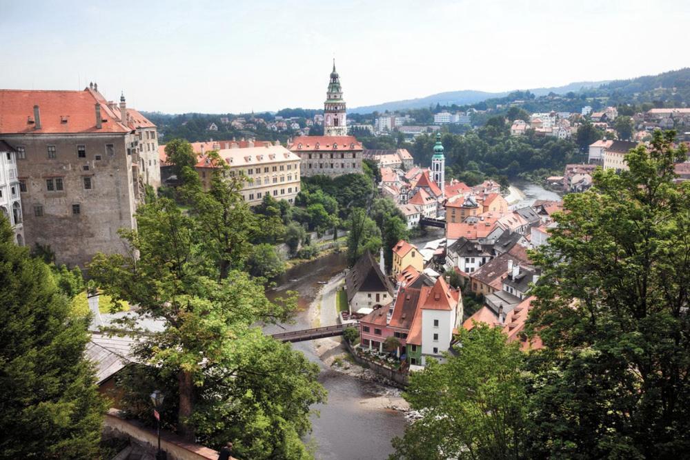 Novohradska Hotel เชสเกบูดิเยโจวิตเซ ภายนอก รูปภาพ