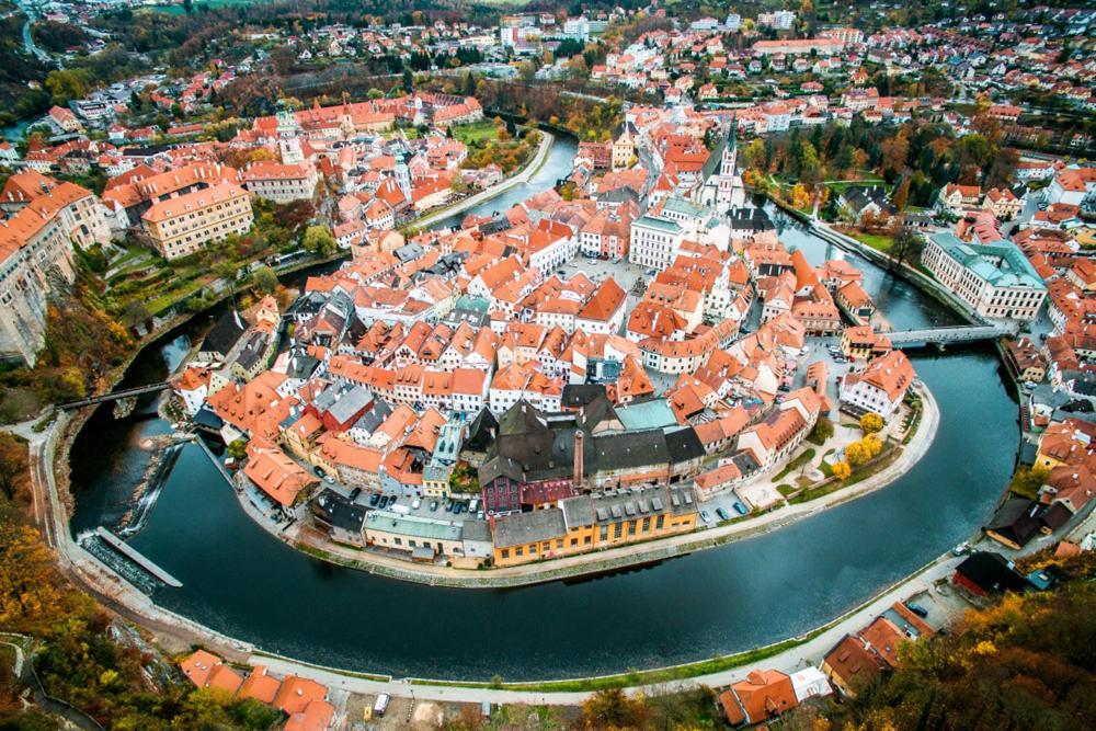 Novohradska Hotel เชสเกบูดิเยโจวิตเซ ภายนอก รูปภาพ